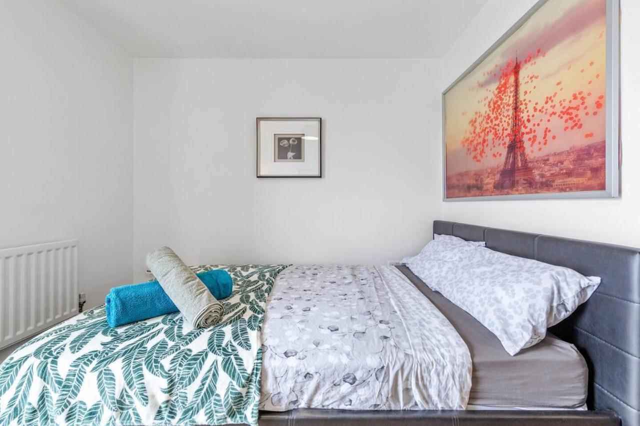Lovely & Cosy 2 Beds London Skyline View Екстер'єр фото