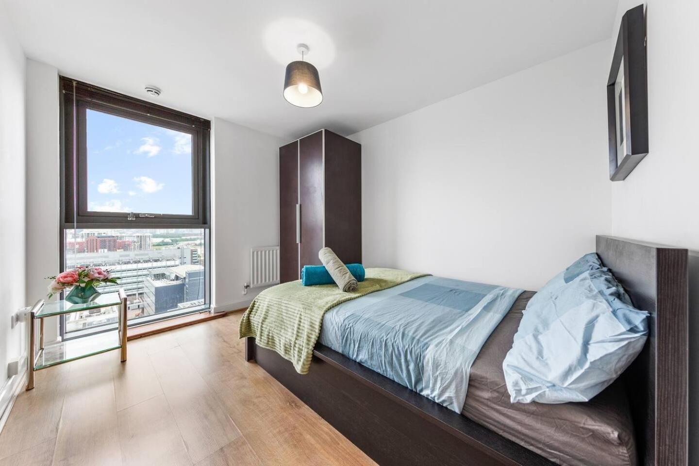 Lovely & Cosy 2 Beds London Skyline View Екстер'єр фото