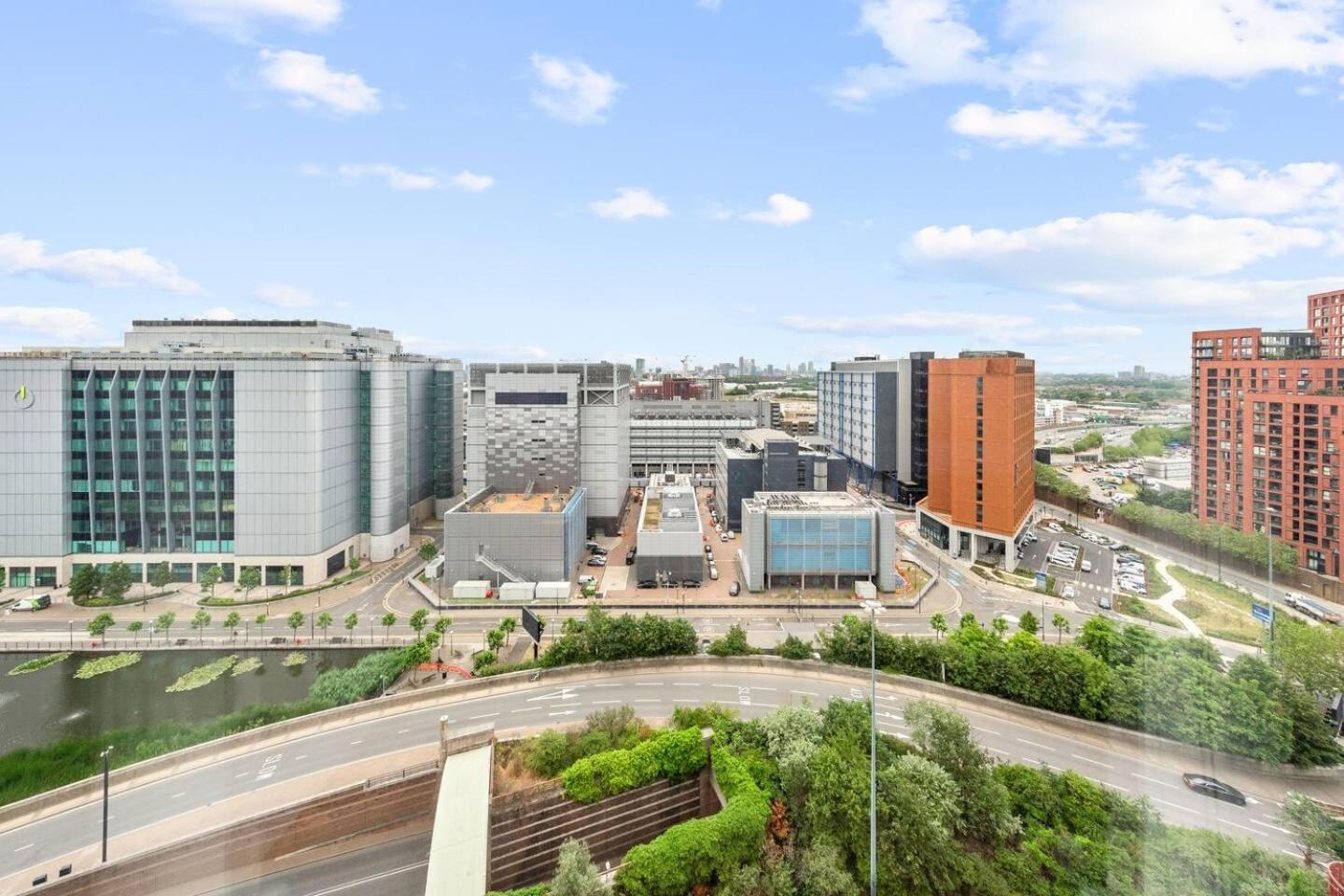 Lovely & Cosy 2 Beds London Skyline View Екстер'єр фото